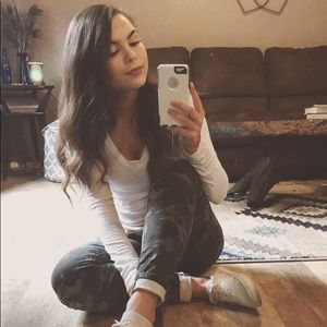 Meet your Posher, Olivia